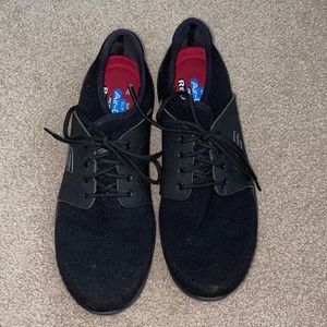 Size 9.5 Sketchers slip resistant work shoes